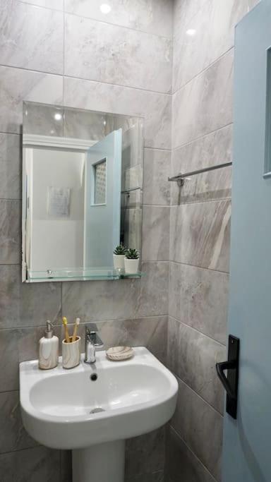 Apartament Sea View At Xenios Avlais