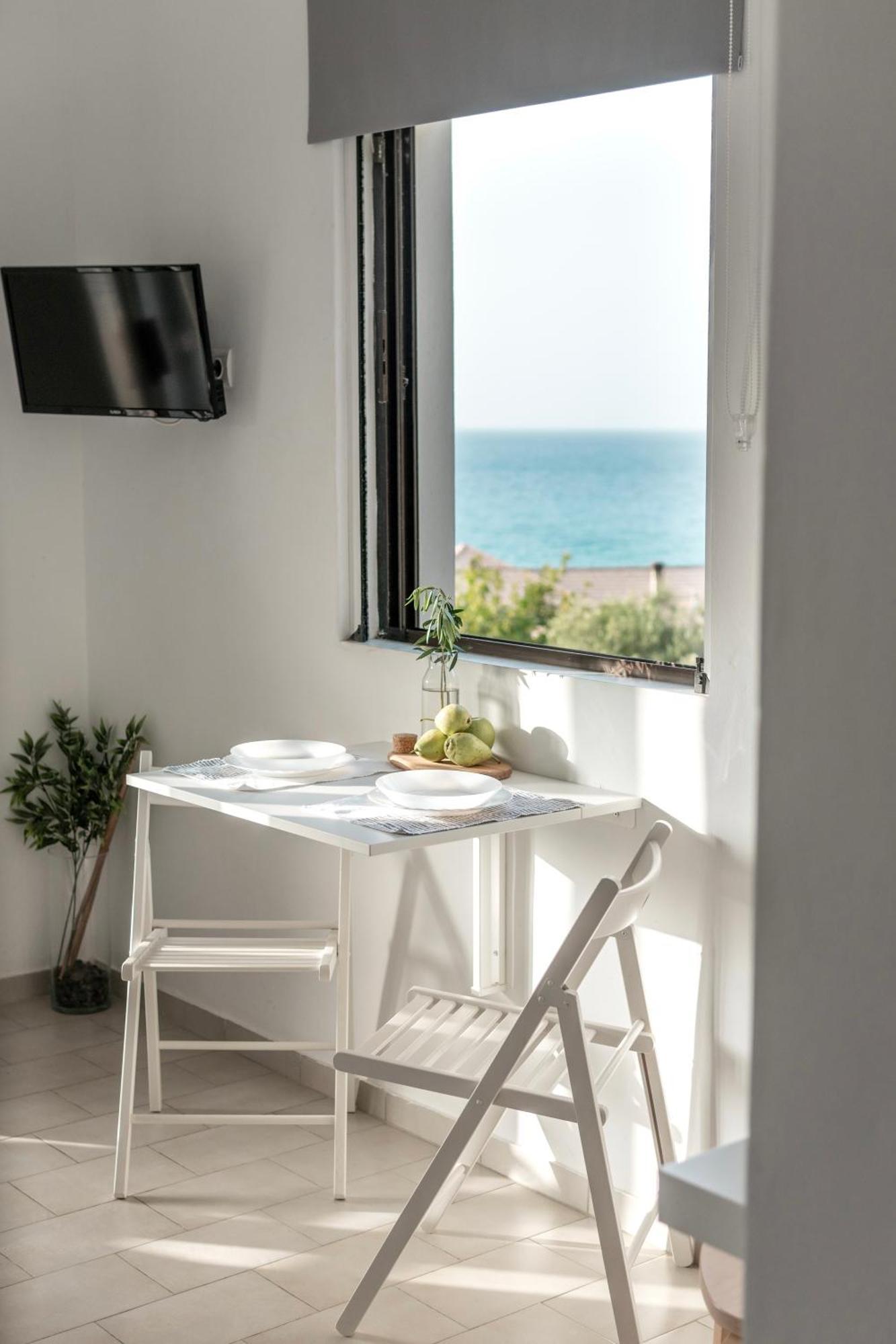 Sea View At Xenios Avlais Apartament *